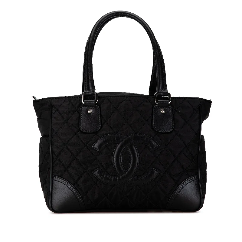 Faux Fur - Trimmed Tote Bag in White for a Cozy Winter LookBlack Chanel Quilted Nylon Paris-New York Line Tote Faux Fur - Trimmed Tote Bag in White for a Cozy Winter LookBlack Chanel Quilted Nylon Paris-New York Line Tote
