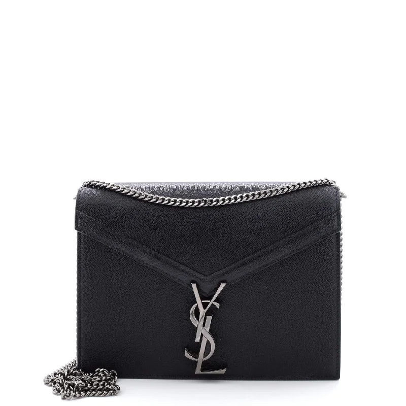 Pvc Shoulder Bag in Clear with Glitter for a Fun and Modern LookCassandra Chain Shoulder Bag Leather Small Pvc Shoulder Bag in Clear with Glitter for a Fun and Modern LookCassandra Chain Shoulder Bag Leather Small