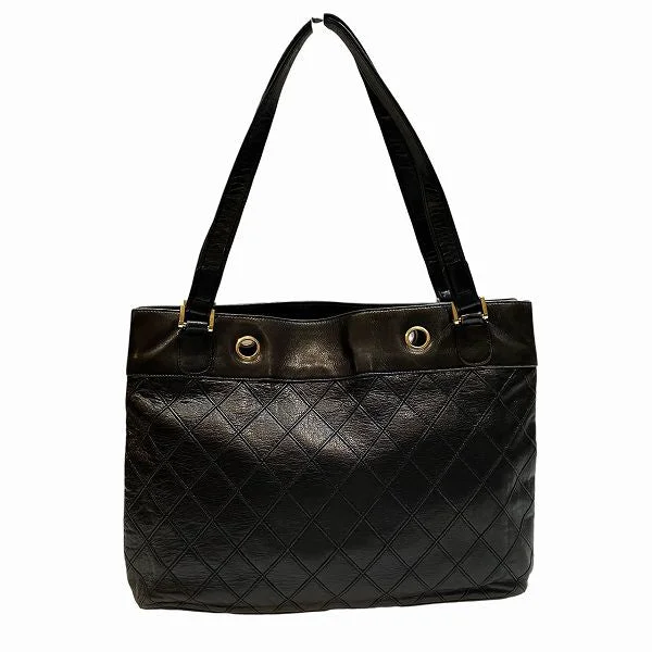 Tote Bag with RFID - Blocking Pocket in Black for Protecting Your Cards and InformationEmbroidered Tote Bag in Beige with Floral Motifs for a Boho - Chic VibeChanel Bicolore Lambskin Tote Bag Tote Bag with RFID - Blocking Pocket in Black for Protecting Your Cards and InformationEmbroidered Tote Bag in Beige with Floral Motifs for a Boho - Chic VibeChanel Bicolore Lambskin Tote Bag