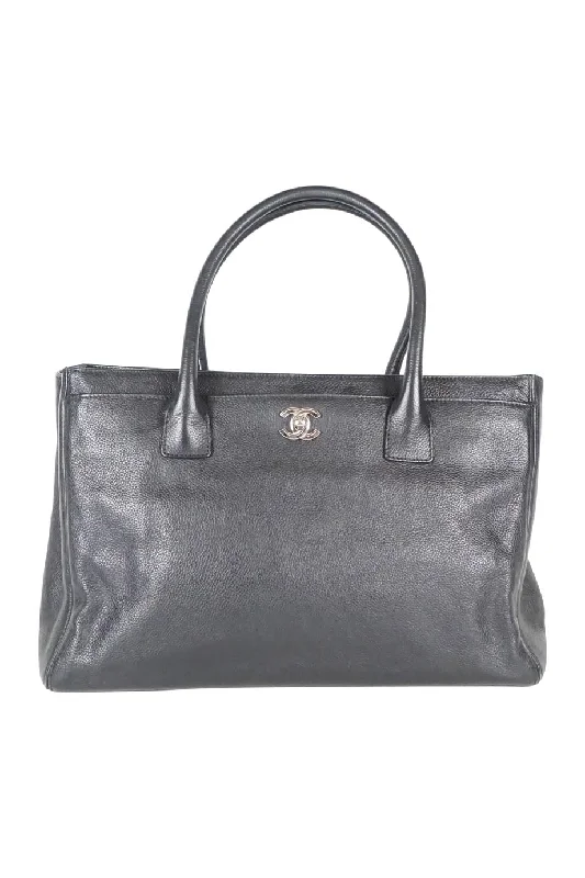 Women's Printed Tote Bag in Floral Patterns for a Spring - Themed Shopping Trip[WB4005] Chanel | Tote Bag