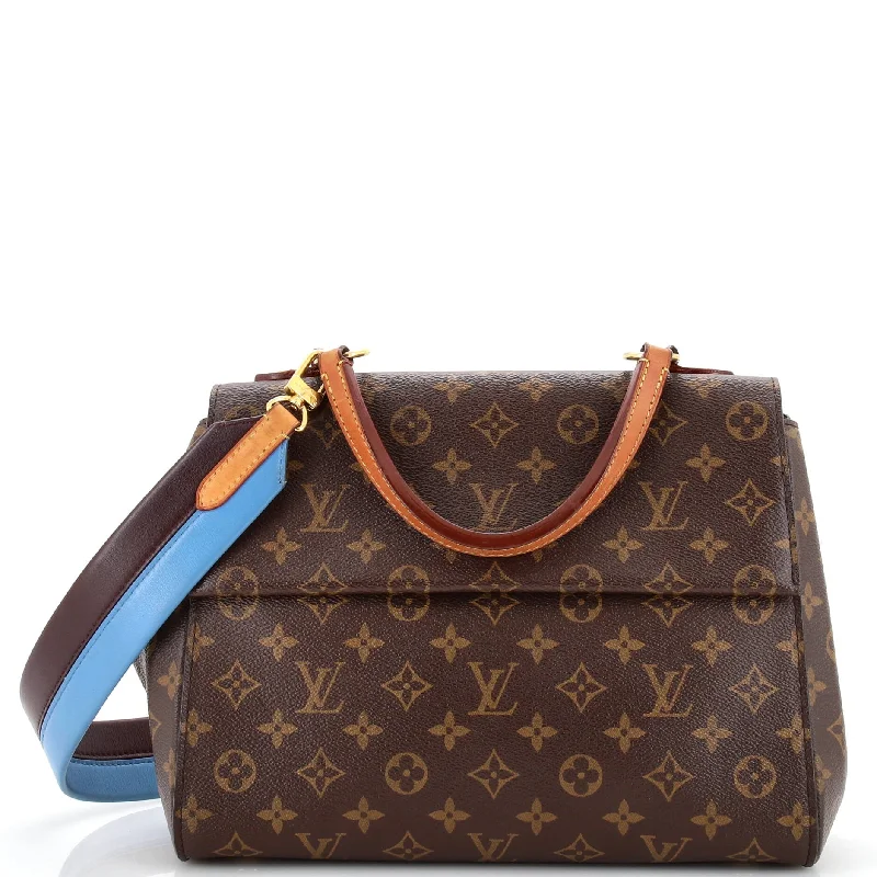 Shoulder Bag with Chain Strap in Silver for a Trendy AppearanceWomen's Shoulder Bag with Fringe Details in Brown for a Bohemian StyleCluny Top Handle Bag Monogram Canvas MM Shoulder Bag with Chain Strap in Silver for a Trendy AppearanceWomen's Shoulder Bag with Fringe Details in Brown for a Bohemian StyleCluny Top Handle Bag Monogram Canvas MM