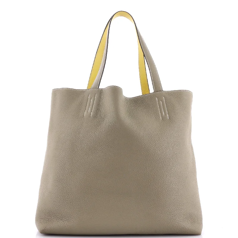 Women's Tote Bag with Zipper Closure in Red for Secure StorageFaux Fur - Trimmed Tote Bag in White for a Cozy Winter LookDouble Sens Tote Clemence 45