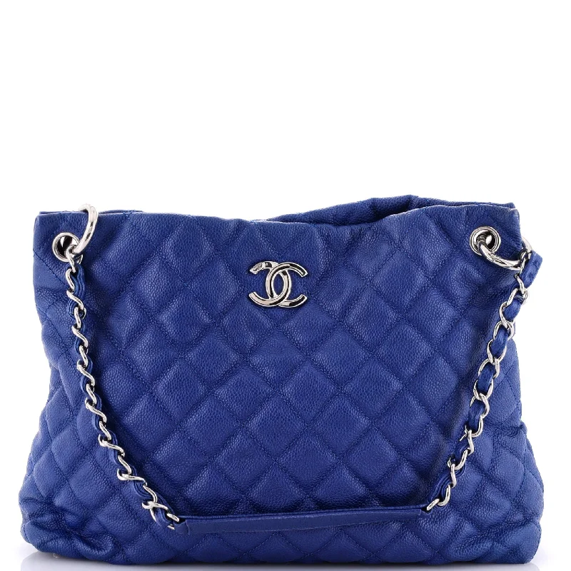 Tote Bag with RFID - Blocking Pocket in Black for Protecting Your Cards and InformationEasy Tote Quilted Caviar Large