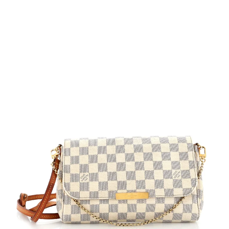 Quilted Shoulder Bag in Cream for a Classic and Elegant LookFavorite Handbag Damier MM Quilted Shoulder Bag in Cream for a Classic and Elegant LookFavorite Handbag Damier MM