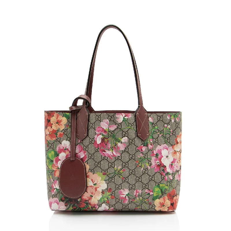 Quilted Tote Bag in Cream with Silver Hardware for a Classic and Sophisticated StyleMonogrammed Tote Bag in Brown Leather with Personalized Initials for a Custom and Elegant TouchGucci GG Supreme Blooms Reversible Small Tote Quilted Tote Bag in Cream with Silver Hardware for a Classic and Sophisticated StyleMonogrammed Tote Bag in Brown Leather with Personalized Initials for a Custom and Elegant TouchGucci GG Supreme Blooms Reversible Small Tote