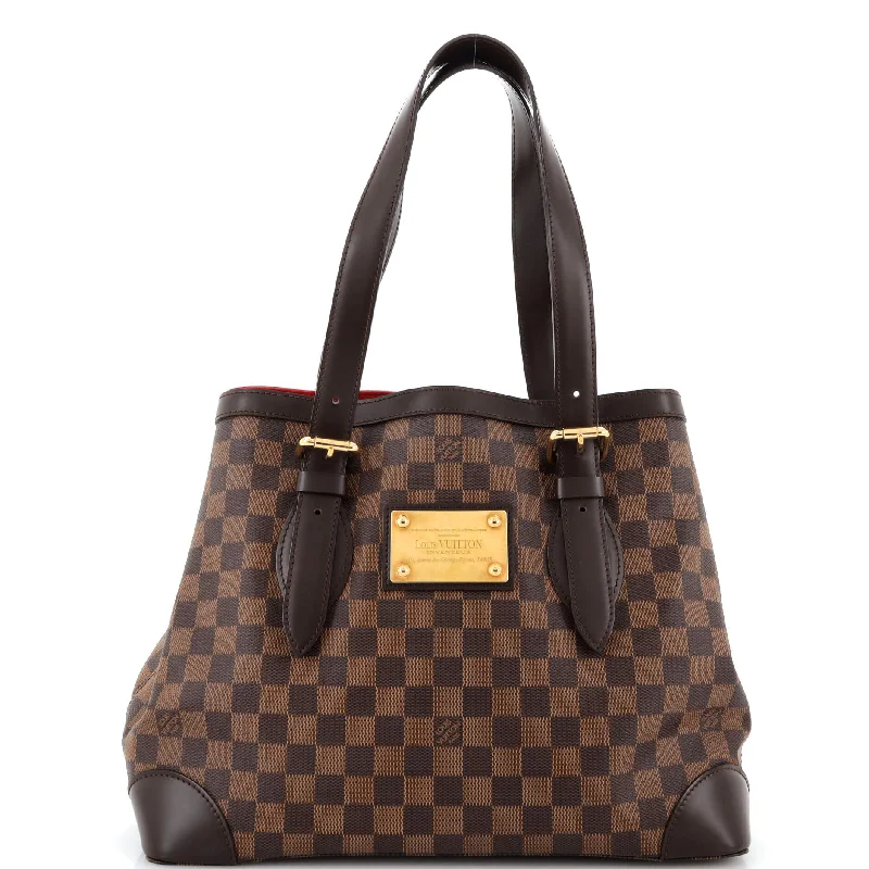 Women's Shoulder Bag with Faux Fur Strap in White for Winter StyleHampstead Handbag Damier MM