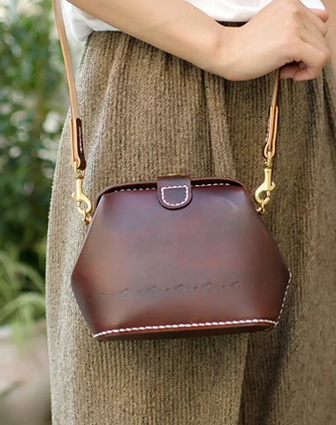 Quilted Shoulder Bag in Cream for a Classic and Elegant LookHandmade Womens Coffee Leather Small doctor Purse shoulder doctor bags for women Quilted Shoulder Bag in Cream for a Classic and Elegant LookHandmade Womens Coffee Leather Small doctor Purse shoulder doctor bags for women