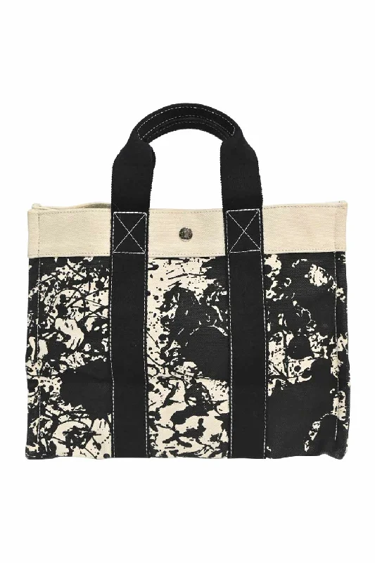 Medium - Sized Canvas Tote Bag in Navy Blue with Striped Pattern for a Nautical - Inspired Look[WB6303] Hermès | Tote Bag