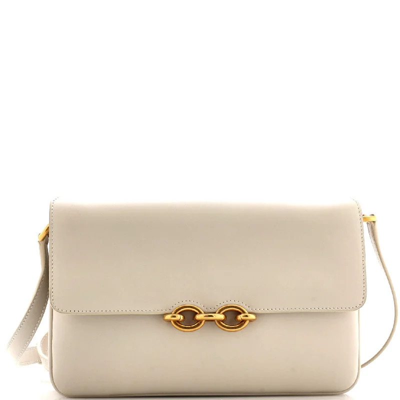Quilted Shoulder Bag in Cream for a Classic and Elegant LookLe Maillon Shoulder Bag Leather Medium Quilted Shoulder Bag in Cream for a Classic and Elegant LookLe Maillon Shoulder Bag Leather Medium