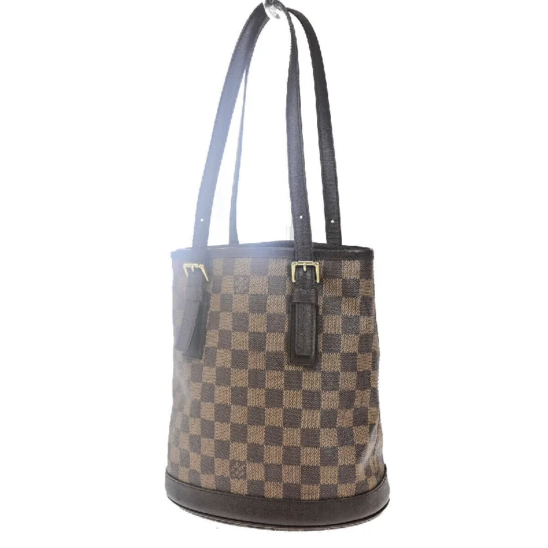 Quilted Tote Bag in Cream with Silver Hardware for a Classic and Sophisticated StyleMetallic Tote Bag in Rose Gold with Chain Handles for a Glamorous Night OutLouis Vuitton Marais Canvas Tote Bag (Pre-Owned) Quilted Tote Bag in Cream with Silver Hardware for a Classic and Sophisticated StyleMetallic Tote Bag in Rose Gold with Chain Handles for a Glamorous Night OutLouis Vuitton Marais Canvas Tote Bag (Pre-Owned)