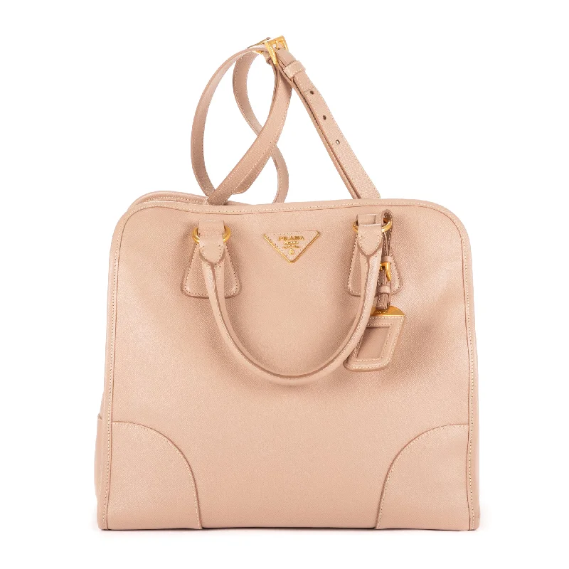 Faux Fur - Trimmed Tote Bag in White for a Cozy Winter LookLuxe Bowler 2way Tote