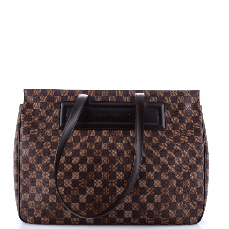 Quilted Shoulder Bag in Cream for a Classic and Elegant LookParioli Handbag Damier GM Quilted Shoulder Bag in Cream for a Classic and Elegant LookParioli Handbag Damier GM