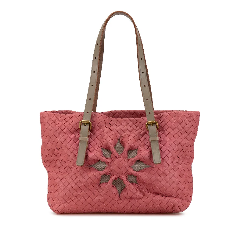 Metallic Tote Bag in Rose Gold with Chain Handles for a Glamorous Night OutPink Bottega Veneta Intrecciato Marquise Flower Tote Metallic Tote Bag in Rose Gold with Chain Handles for a Glamorous Night OutPink Bottega Veneta Intrecciato Marquise Flower Tote