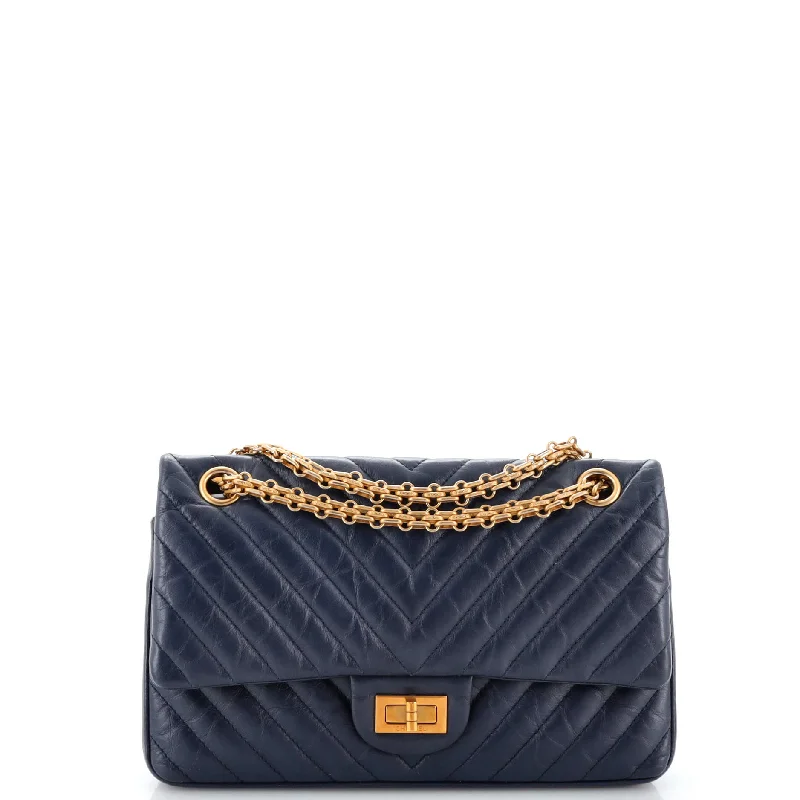 Shoulder Bag with Geometric Pattern in Multicolor for a Contemporary StyleReissue 2.55 Flap Bag Chevron Aged Calfskin 225 Shoulder Bag with Geometric Pattern in Multicolor for a Contemporary StyleReissue 2.55 Flap Bag Chevron Aged Calfskin 225