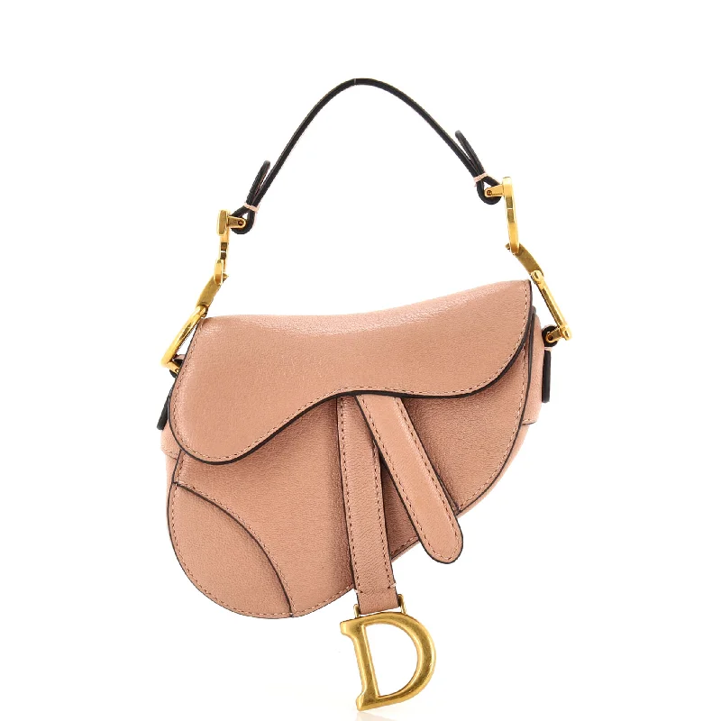 Quilted Shoulder Bag in Cream for a Classic and Elegant LookSaddle Handbag Leather Micro Quilted Shoulder Bag in Cream for a Classic and Elegant LookSaddle Handbag Leather Micro