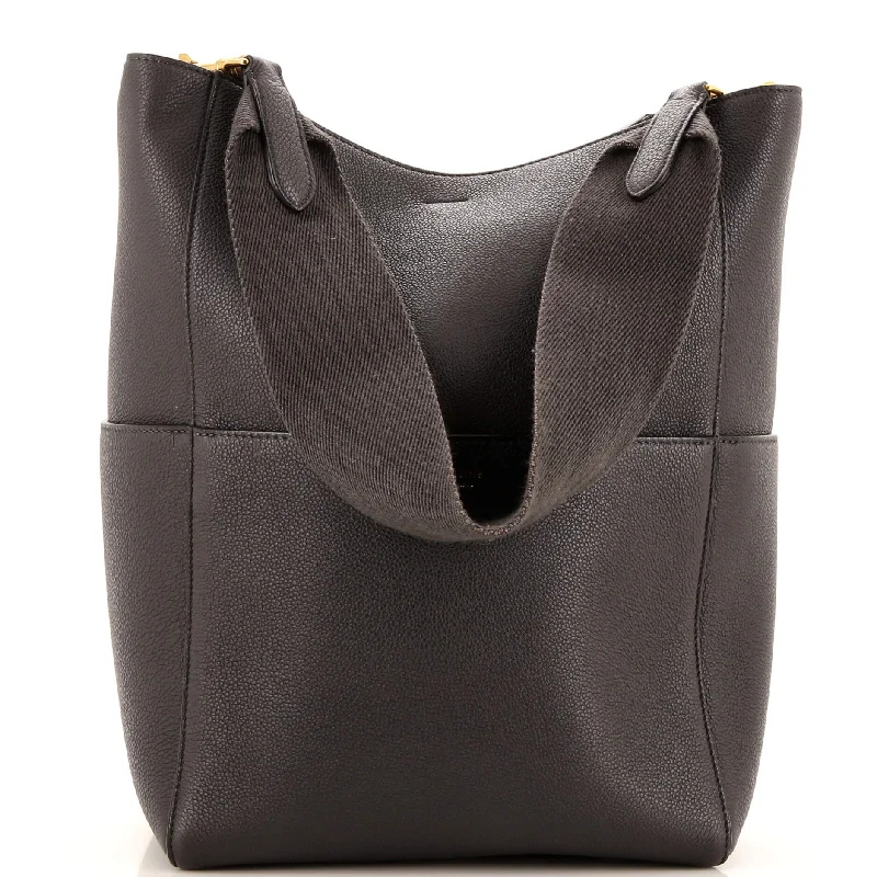 Leather Shoulder Bag with Magnetic Closure in Black for Quick AccessVegan Leather Shoulder Bag in Gray for Ethical Fashion LoversSangle Seau Bag Calfskin Large Leather Shoulder Bag with Magnetic Closure in Black for Quick AccessVegan Leather Shoulder Bag in Gray for Ethical Fashion LoversSangle Seau Bag Calfskin Large