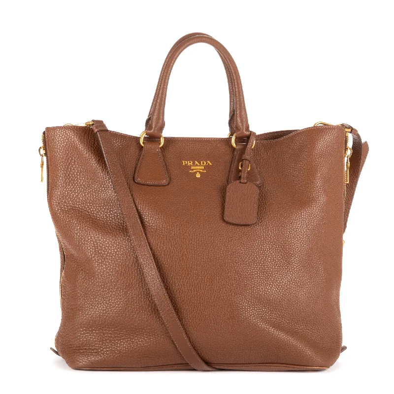 Monogrammed Tote Bag in Brown Leather with Personalized Initials for a Custom and Elegant TouchSidez Zip Tote Monogrammed Tote Bag in Brown Leather with Personalized Initials for a Custom and Elegant TouchSidez Zip Tote
