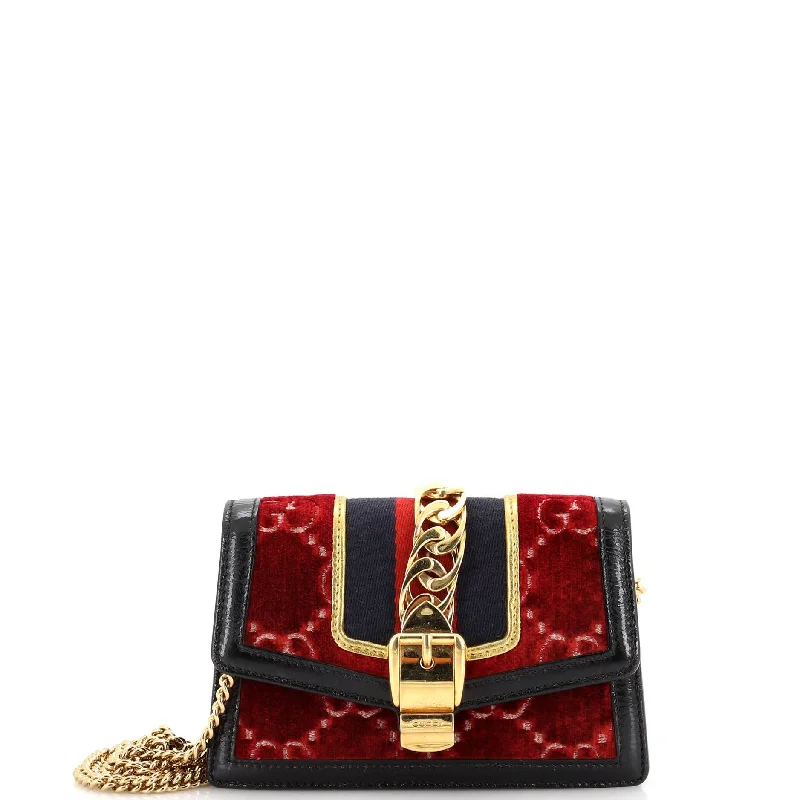 Women's Shoulder Bag with Zippered Pockets in Orange for SafetyQuilted Shoulder Bag in Cream for a Classic and Elegant LookSylvie Chain Shoulder Bag GG Velvet Super Mini Women's Shoulder Bag with Zippered Pockets in Orange for SafetyQuilted Shoulder Bag in Cream for a Classic and Elegant LookSylvie Chain Shoulder Bag GG Velvet Super Mini