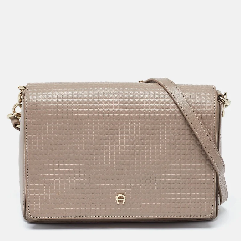 Embroidered Silk Crossbody Bag in Purple for Formal Events and WeddingsAigner Beige Embossed Leather Flap Chain Crossbody Bag Embroidered Silk Crossbody Bag in Purple for Formal Events and WeddingsAigner Beige Embossed Leather Flap Chain Crossbody Bag