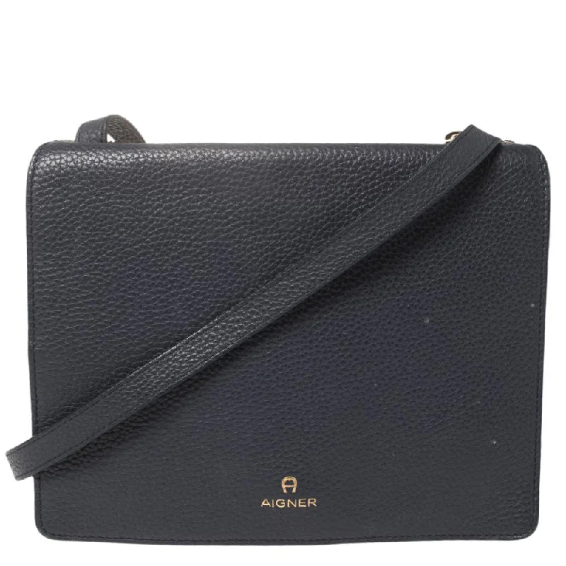 Metallic Crossbody Bag in Silver for New Year's Eve and Special CelebrationsAigner Leather Flap Crossbody Bag Metallic Crossbody Bag in Silver for New Year's Eve and Special CelebrationsAigner Leather Flap Crossbody Bag
