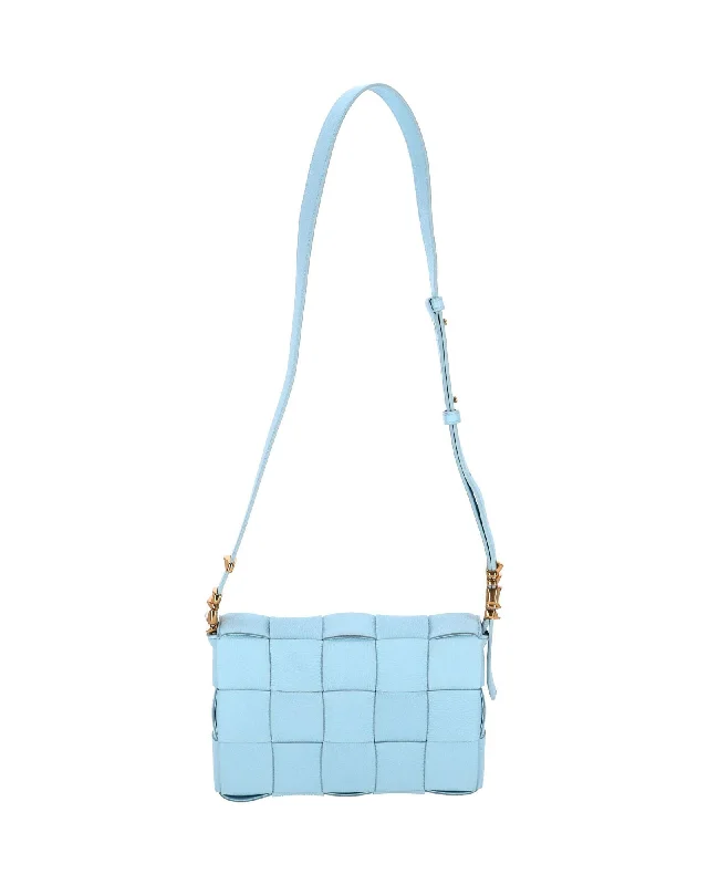 Women's Crossbody Bag with Chain Strap in Gold for a Glamorous TouchBottega Veneta Cassette Crossbody Bag in Turquoise Blue Leather Women's Crossbody Bag with Chain Strap in Gold for a Glamorous TouchBottega Veneta Cassette Crossbody Bag in Turquoise Blue Leather