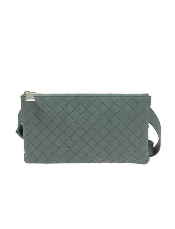 Women's Crossbody Bag with Chain Strap in Gold for a Glamorous TouchBottega Veneta Leather Envelope Bag Women's Crossbody Bag with Chain Strap in Gold for a Glamorous TouchBottega Veneta Leather Envelope Bag
