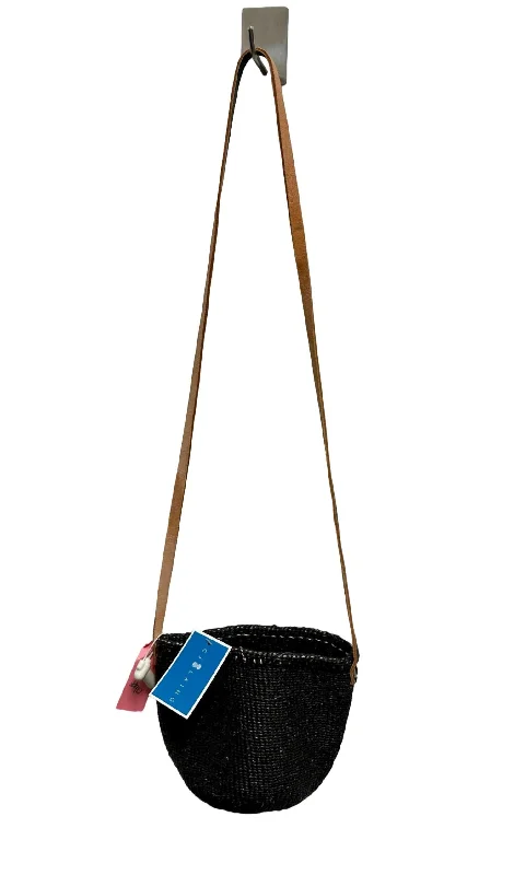 Straw Crossbody Bag in Natural Color for Beach Vacations and Summer DaysKiondo Hanging Basket Bag In Warm Grey Straw Crossbody Bag in Natural Color for Beach Vacations and Summer DaysKiondo Hanging Basket Bag In Warm Grey