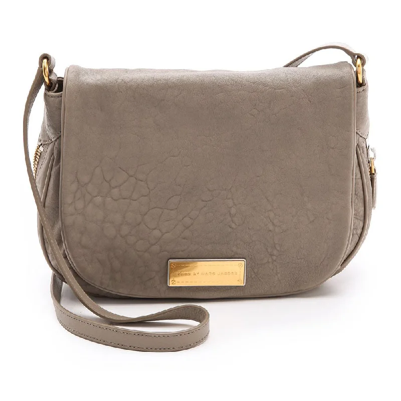 Medium - sized Canvas Crossbody Bag in Beige with Floral Print for Spring OutingsMarc Jacobs Women's Washed Up Nash Leather Messenger Cross Body Bag Medium - sized Canvas Crossbody Bag in Beige with Floral Print for Spring OutingsMarc Jacobs Women's Washed Up Nash Leather Messenger Cross Body Bag