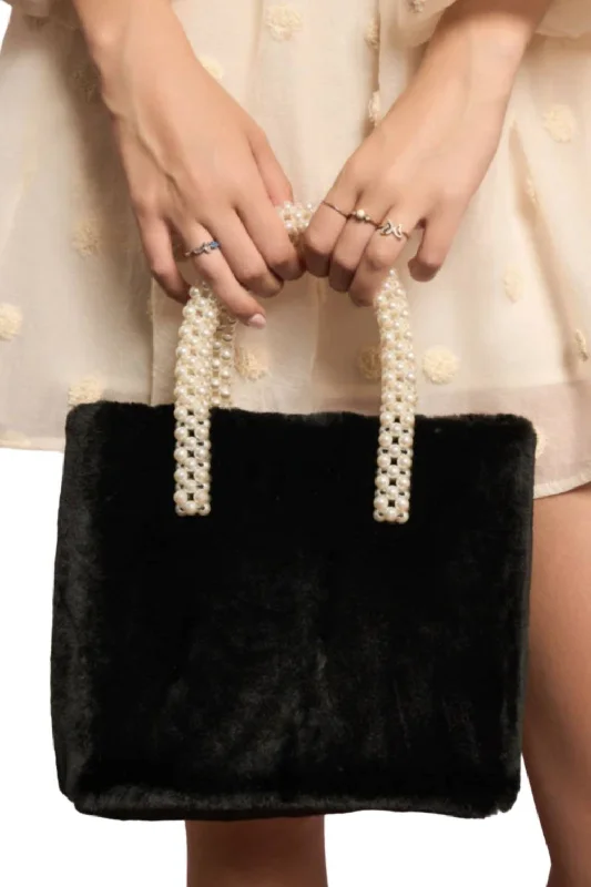 Quilted Leather Crossbody Bag in Cream for a Classic and Elegant AppearanceSunstone Faux Fur Bag In Black Quilted Leather Crossbody Bag in Cream for a Classic and Elegant AppearanceSunstone Faux Fur Bag In Black